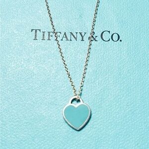 Tiffany & Co. Auth Mini Turquoise Return to Tiffany Heart Necklace w/Pouch ✨EUC✨